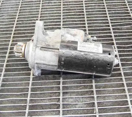 Volkswagen PASSAT B7 Starter motor 0001153005 02E911024C