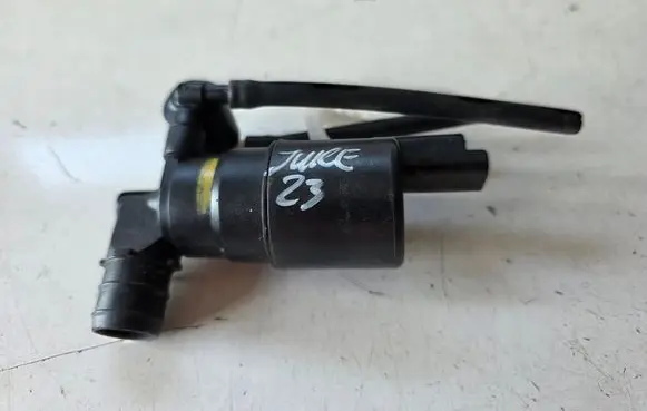 Nissan Juke II F16 Windshield washer spray nozzle 286208543R