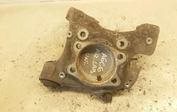 Audi A6 S6 C6 4F Rear wheel hub spindle/knuckle 