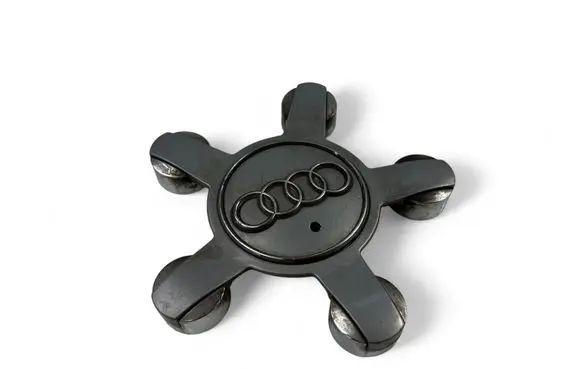Audi A3 S3 8V R20 wheel hub/cap/trim 8R0601165