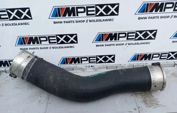BMW 5 F10 F11 Intercooler hose/pipe 7612095