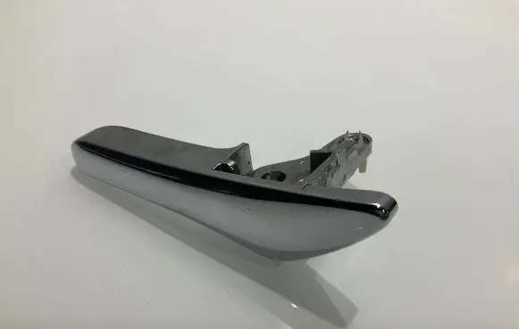 Mercedes-Benz CLS C219 Front door interior handle A2117660124 2117660124
