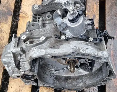 Opel Astra H Manual 4 speed gearbox 