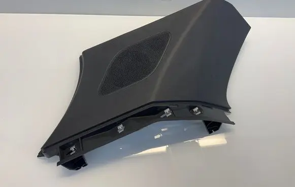 (D)pillar trim (top)