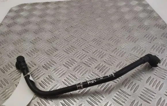 Ford Mustang VI Engine coolant pipe/hose F3E6758CA