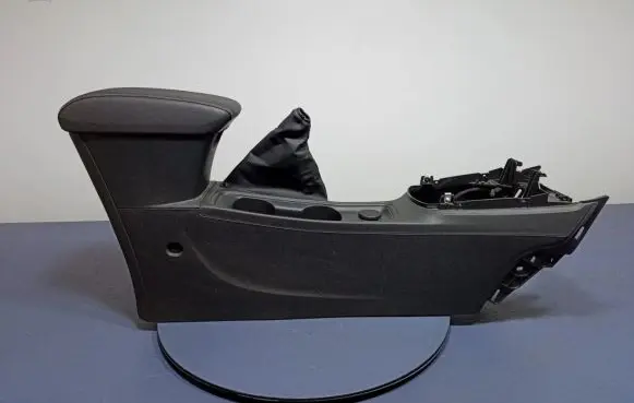 Opel Astra K Center console