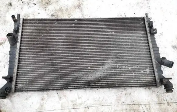 Volvo V50 Coolant radiator 3m5h8005tl