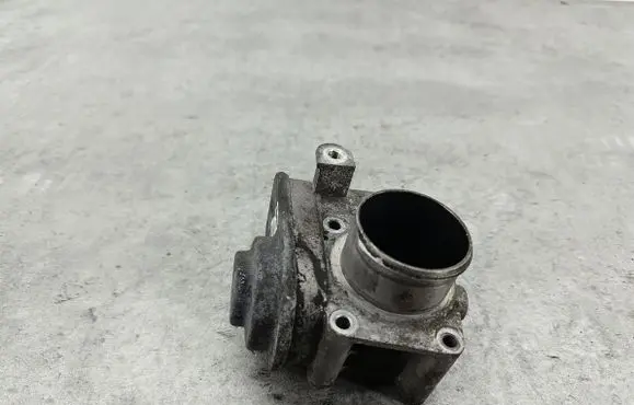 Opel Astra H Throttle body valve 8973002310