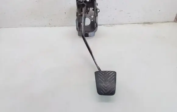 Clutch pedal