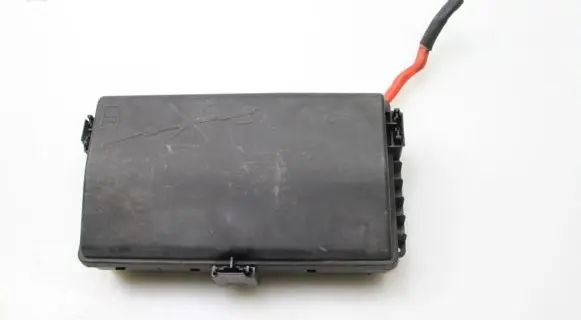 Opel Insignia A Fuse module 13222782