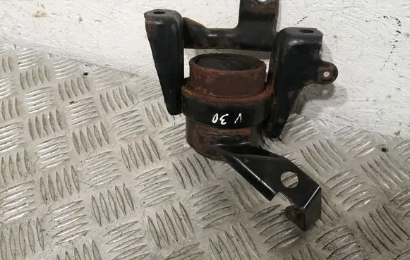 Toyota Corolla Verso AR10 Engine mount bracket 123050R010