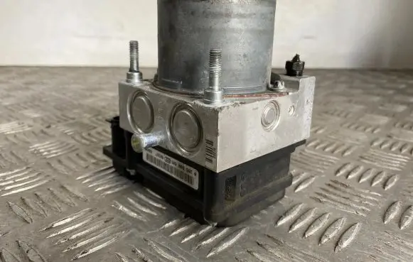 KIA Sorento ABS Pump 589103E400 0265231808 06041410794