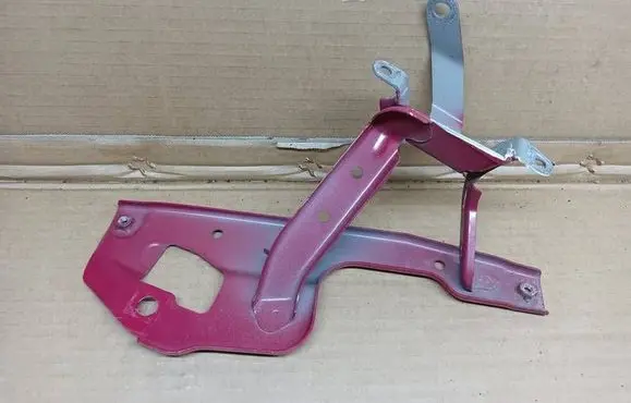 Honda Jazz Fender mounting bracket