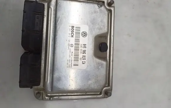 Volkswagen Polo IV 9N3 Engine control unit/module 045906019CA 1039S11081 0281012195