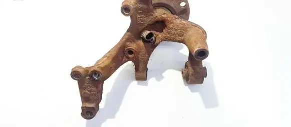 Rear wheel hub
