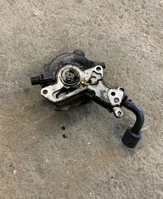 Volkswagen Transporter - Caravelle T5 Vacuum pump 200100028