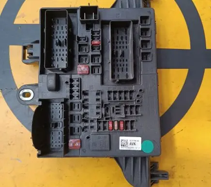 Opel Insignia A Fuse box set 22737768 544949969