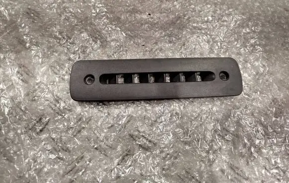 Mitsubishi Pajero Dashboard air vent grill cover trim MR360901
