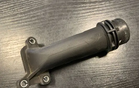 BMW X1 E84 Engine coolant pipe/hose 7810707 808611