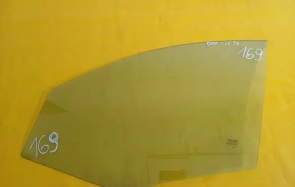 Fiat Panda II Front door window glass four-door