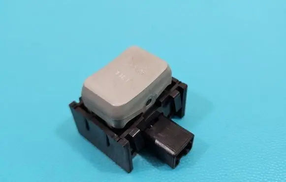 Suzuki Grand Vitara II Seat control switch IMPRK1512665