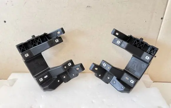 Dodge RAM 1500 DS Front fog light trim/grill 68403986AB 65620K