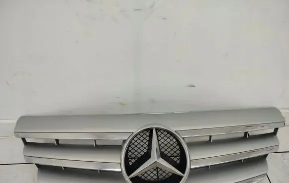 Mercedes-Benz B W245 Front bumper upper radiator grill 