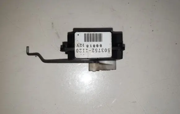 Subaru Impreza III Air flap motor/actuator 5037521120