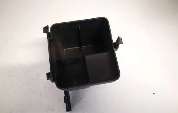 Audi A3 S3 8L Fuse box cover 06a941385
