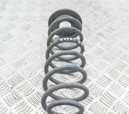 Hyundai Kona I Rear coil spring 55335J9350