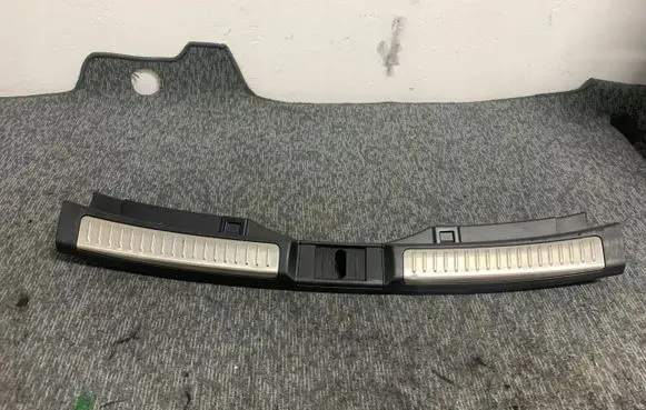 Mazda 6 Trunk/boot sill cover protection 