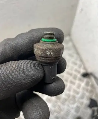 Air conditioning (A/C) pressure sensor