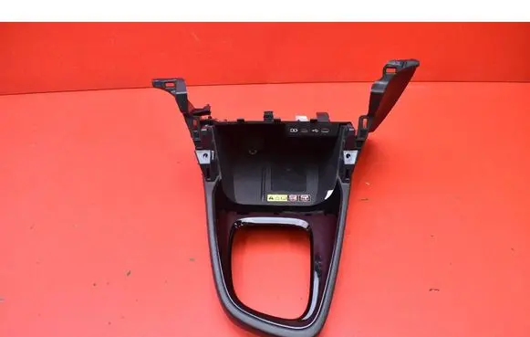 Toyota Yaris Cross Center console 588100D330CO