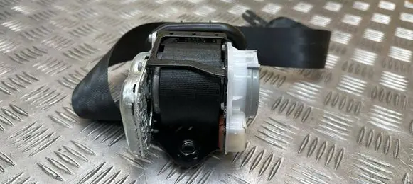 Skoda Octavia Mk3 (5E) Front seatbelt 0589P1000220