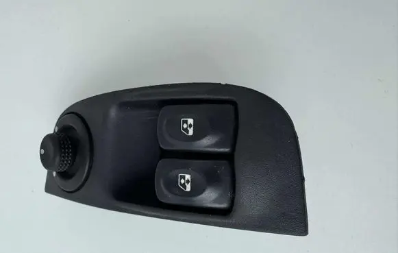 Renault Megane I Electric window control switch 8200181696