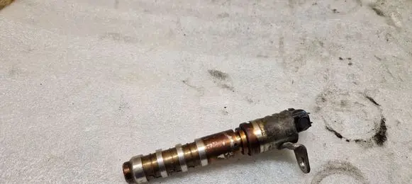 Opel Insignia A Camshaft position sensor 12615613