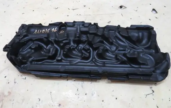Toyota Auris E180 Engine cover (trim) KRIS235789