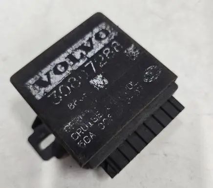 Volvo S40, V40 Cruise control relay 30807288 5CA006