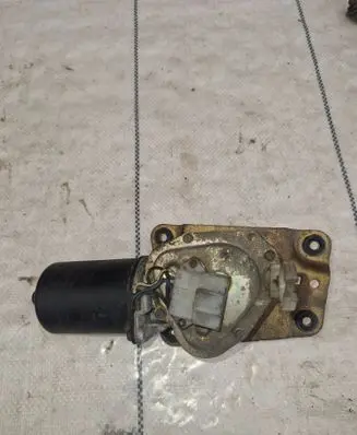 Opel Frontera B Wiper motor