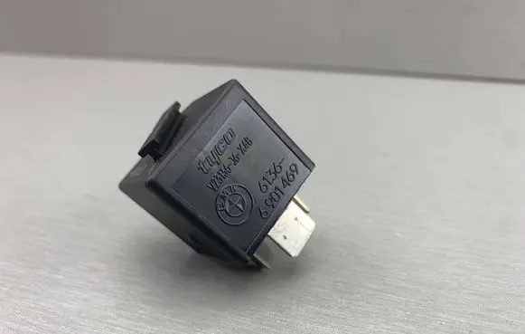 BMW 1 E81 E87 Other relay 61366901469 6901469 61360141228
