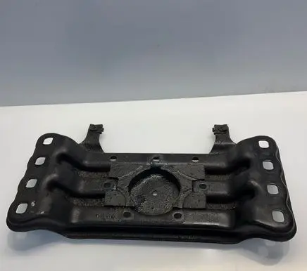 Mercedes-Benz GLK (X204) Gearbox mounting bracket A2042401302 020810023208 2042401302