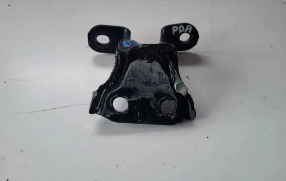 Toyota RAV 4 (XA30) Front door lower hinge 