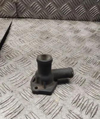 Volkswagen Sharan Engine coolant pipe/hose 026121145f