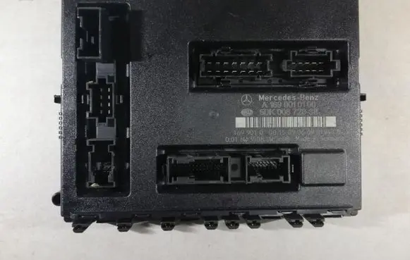 Mercedes-Benz A W169 Fuse box set A1699010100