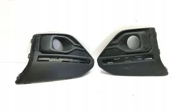 Dacia Sandero Front bumper lower grill 261A33869R