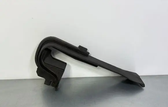 Porsche Macan (95B) Other engine bay part 95B823732