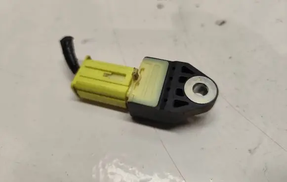 Subaru Forester SH Airbag deployment crash/impact sensor 98235SC010 167C7LN21