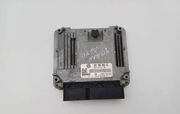 Volkswagen Touran I Engine control unit/module 03C906056CE 0261S02152