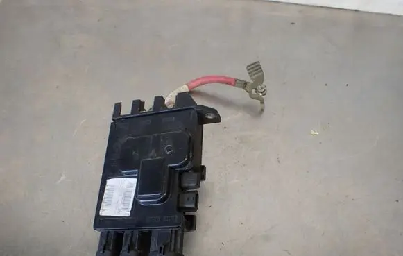 Renault Scenic III - Grand scenic III Battery control module 