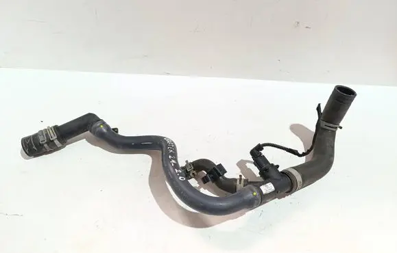 Volkswagen Crafter Coolant pipe/hose 7C0121071B 8TR25112023 7C0121071D